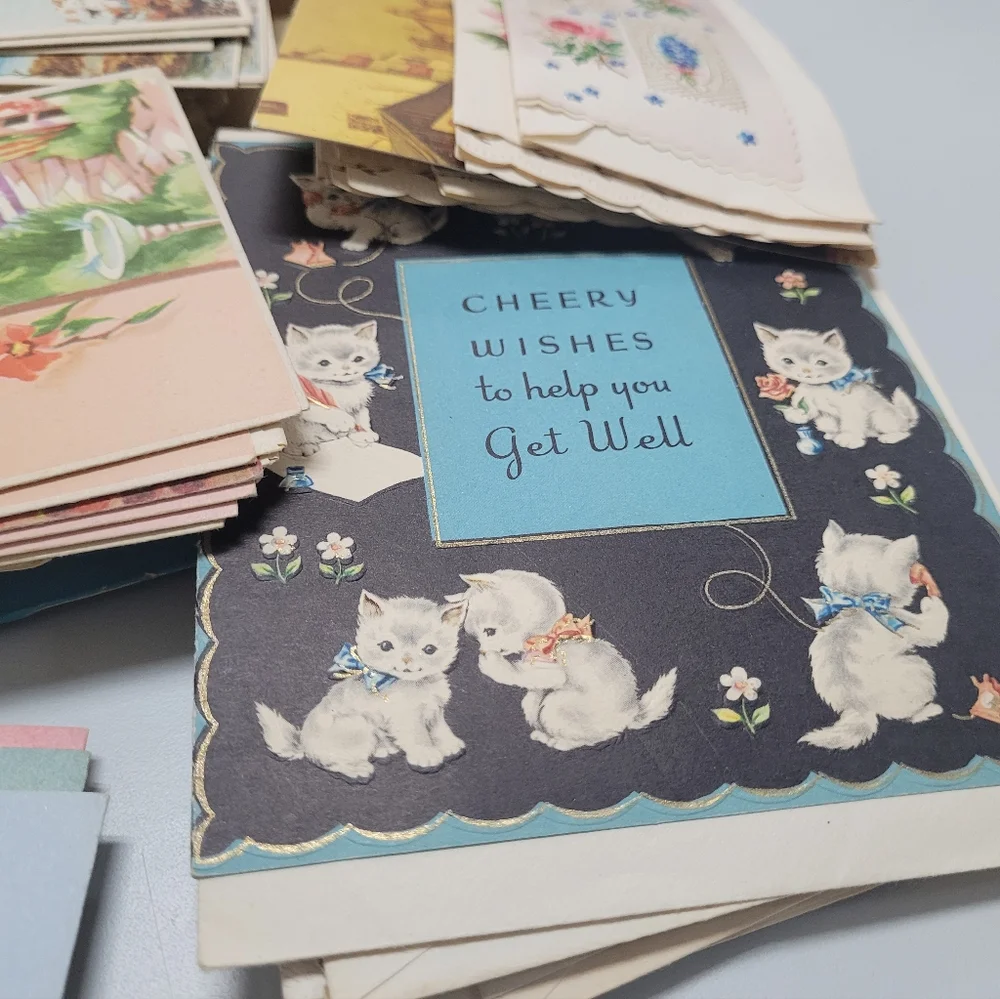 Vintage Greeting Card Collection - Picture 2 of 5